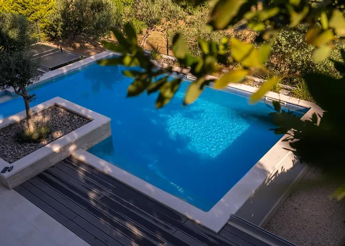 Luxury With Heated Pool - Tekla