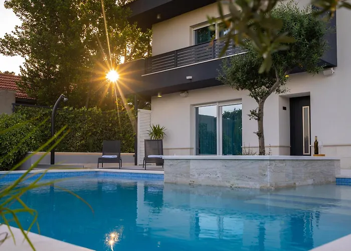 公寓 Luxury With Heated Pool - Tekla Mravince