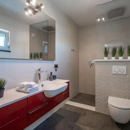 Apartamento Luxury With Heated Pool - Tekla Mravince